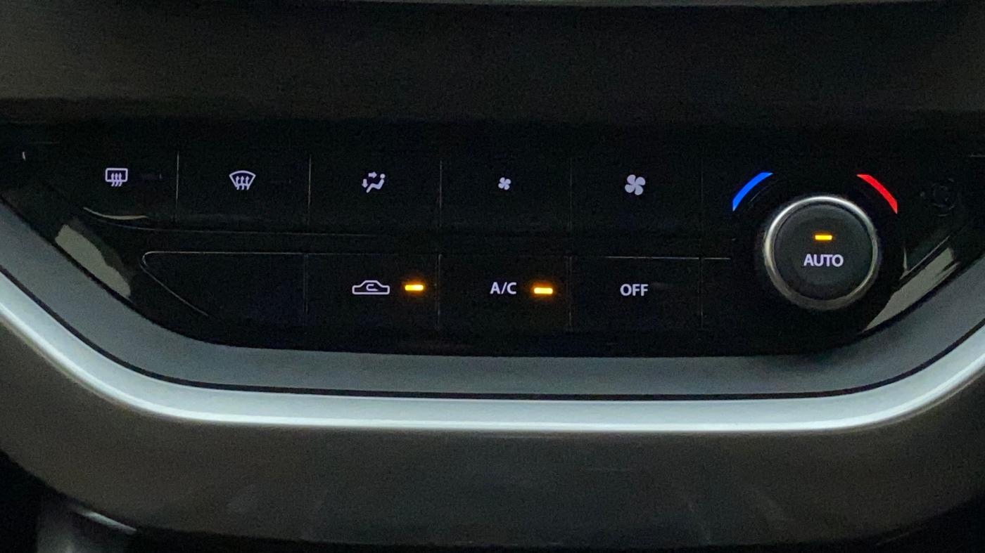 2019 Tata Harrier XZ 2.0L, Diesel, Manual, 43,879 km, Automatic Climate Control