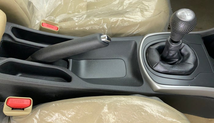 2020 Honda City V MT PETROL, Petrol, Manual, 4,216 km, Gear Lever