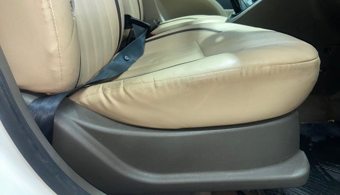 2016 Hyundai i10 MAGNA 1.1, Petrol, Manual, 73,003 km, Driver Side Adjustment Panel