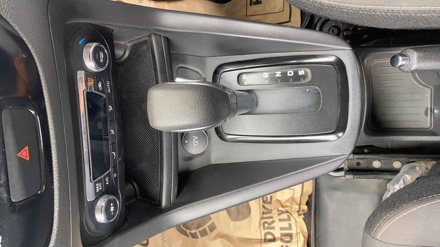 2021 Ford New Figo TITANIUM 1.5 PETROL AT, Petrol, Automatic, 29,519 km, Gear Lever