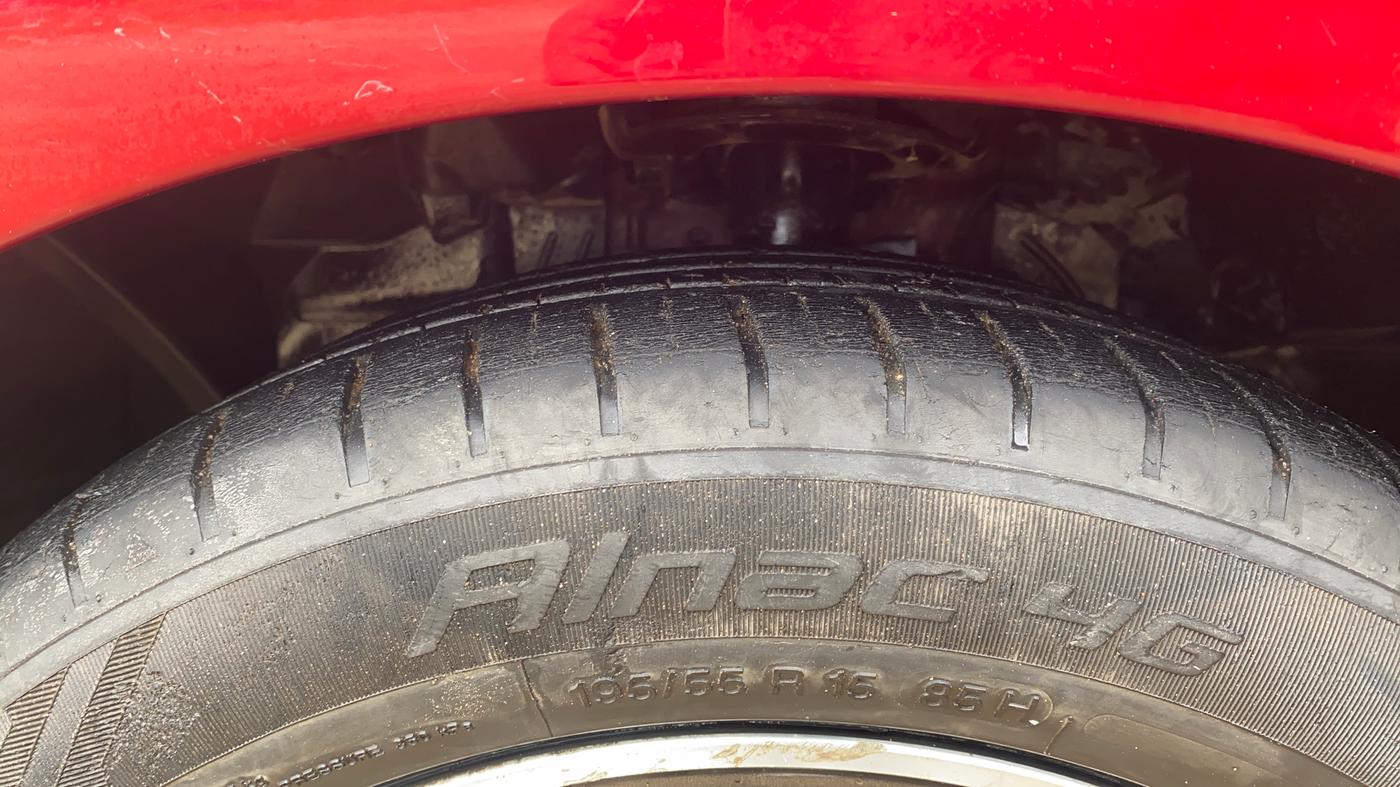 2021 Ford New Figo TITANIUM 1.5 PETROL AT, Petrol, Automatic, 29,519 km, Left Front Tyre Tread
