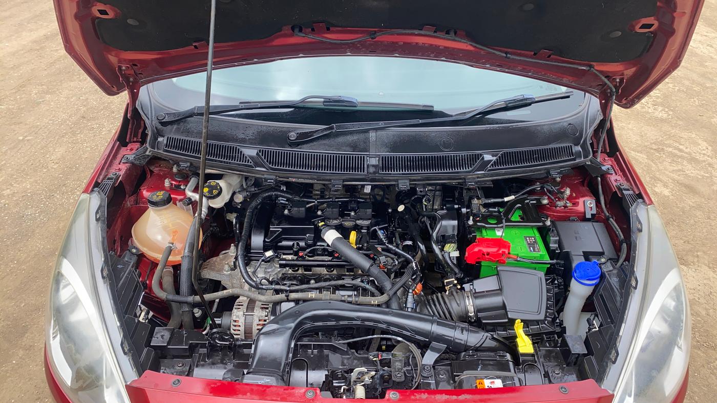 2021 Ford New Figo TITANIUM 1.5 PETROL AT, Petrol, Automatic, 29,519 km, Engine View