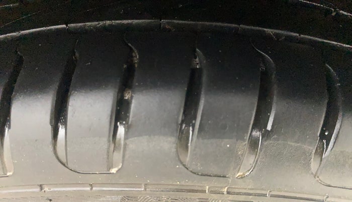 2019 Hyundai GRAND I10 NIOS SPORTZ AMT 1.2 KAPPA VTVT, Petrol, Automatic, 26,632 km, Left Rear Tyre Tread