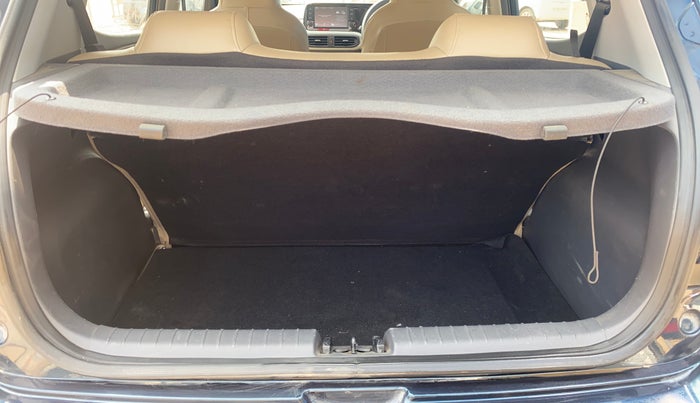 2019 Hyundai GRAND I10 NIOS SPORTZ AMT 1.2 KAPPA VTVT, Petrol, Automatic, 26,632 km, Boot Inside