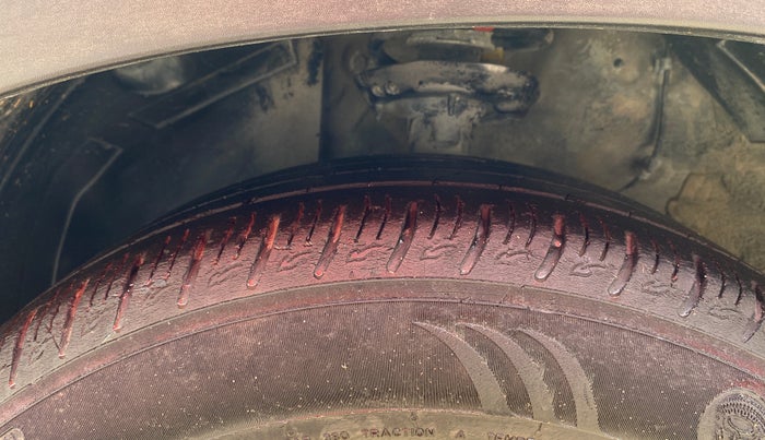 2023 KIA SONET HTX 1.5D IMT, Diesel, Manual, 64,299 km, Left Front Tyre Tread