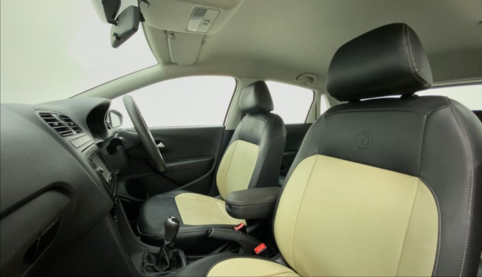 2018 Volkswagen Polo TRENDLINE 1.0L, Petrol, Manual, 69,331 km, Right Side Front Door Cabin