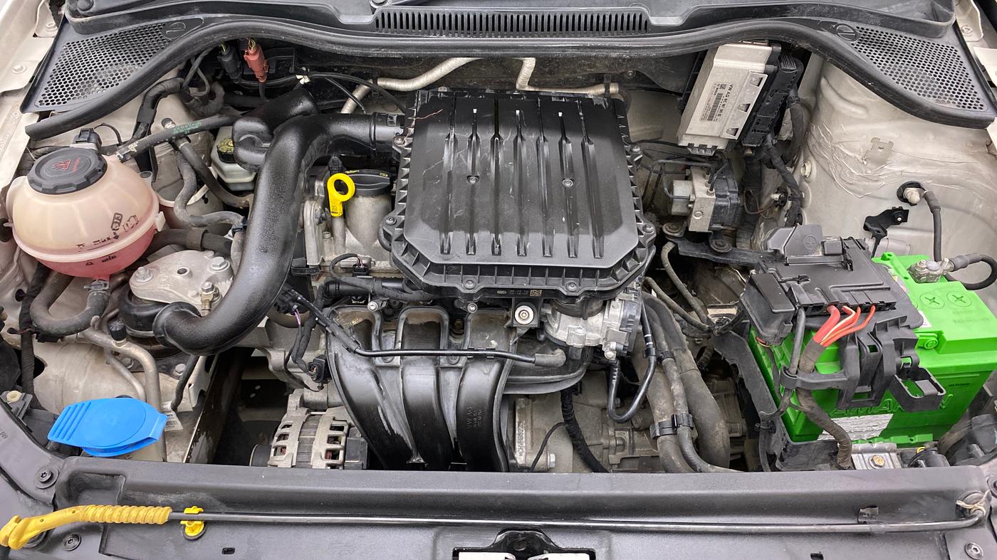 2018 Volkswagen Polo TRENDLINE 1.0L, Petrol, Manual, 69,331 km, Open Bonet