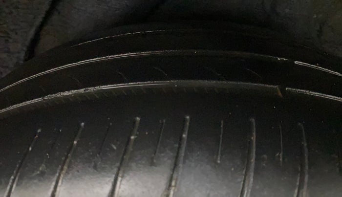 2014 Hyundai i20 SPORTZ 1.4 CRDI, Diesel, Manual, 75,389 km, Left Rear Tyre Tread