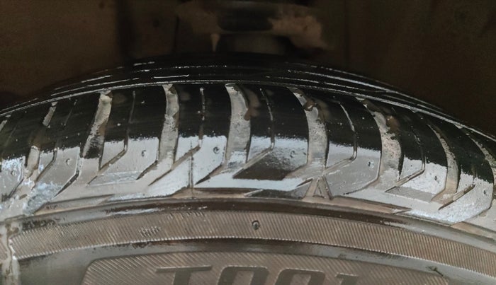 2018 Jeep Compass LIMITED 1.4 PETROL AT, Petrol, Automatic, 70,787 km, Left Front Tyre Tread