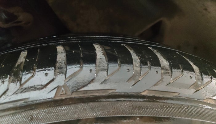 2018 Jeep Compass LIMITED 1.4 PETROL AT, Petrol, Automatic, 70,787 km, Left Rear Tyre Tread