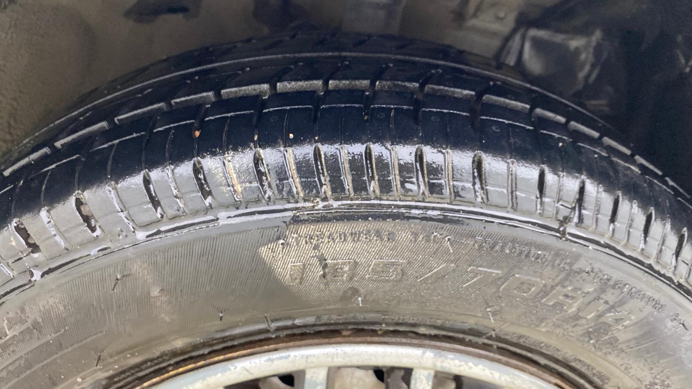 2017 Nissan Sunny XE D, Diesel, Manual, 86,191 km, Right Front Tyre Tread
