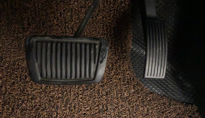 2019 Hyundai Elite i20 ASTA (O) CVT, Petrol, Automatic, 1,02,999 km, Pedals