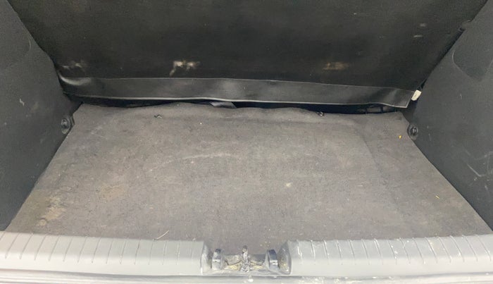 2019 Hyundai Elite i20 ASTA (O) CVT, Petrol, Automatic, 1,02,999 km, Boot Inside