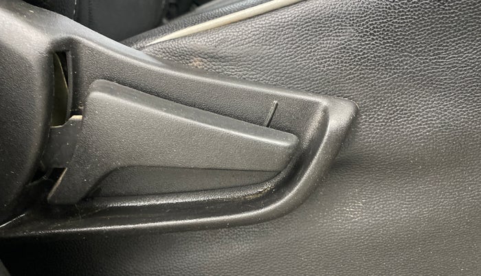 2022 Maruti S PRESSO VXI+, Petrol, Manual, 20,946 km, Driver Side Adjustment Panel