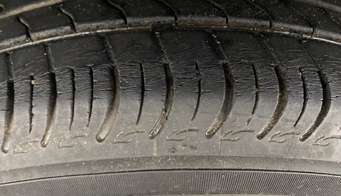 2022 Maruti S PRESSO VXI+, Petrol, Manual, 20,946 km, Left Front Tyre Tread