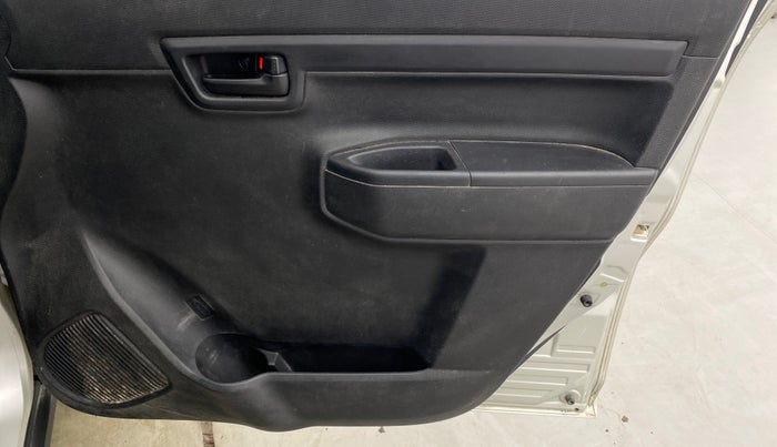 2022 Maruti S PRESSO VXI+, Petrol, Manual, 20,946 km, Driver Side Door Panels Control