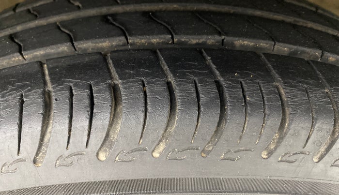 2022 Maruti S PRESSO VXI+, Petrol, Manual, 20,946 km, Right Front Tyre Tread