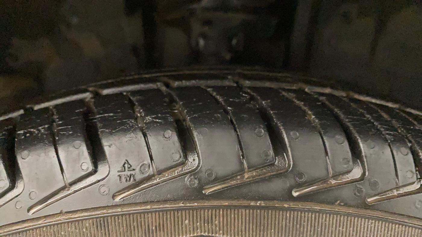 2018 Datsun Redi Go S 1.0 AMT, Petrol, Automatic, 28,250 km, Right Front Tyre Tread