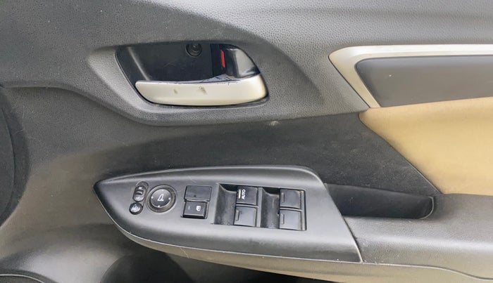 2016 Honda Jazz 1.2L I-VTEC V AT, Petrol, Automatic, 78,018 km, Driver Side Door Panels Control