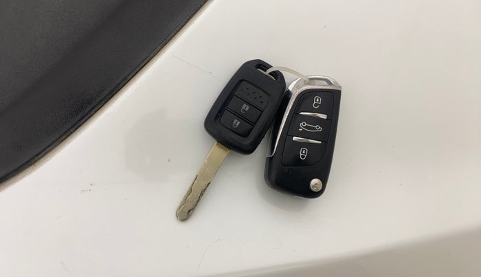 2016 Honda Jazz 1.2L I-VTEC V AT, Petrol, Automatic, 78,018 km, Key Close Up