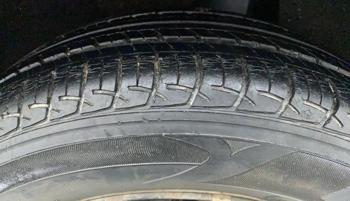 2016 Maruti Baleno DELTA 1.2 K12, Petrol, Manual, 15,253 km, Left Rear Tyre Tread