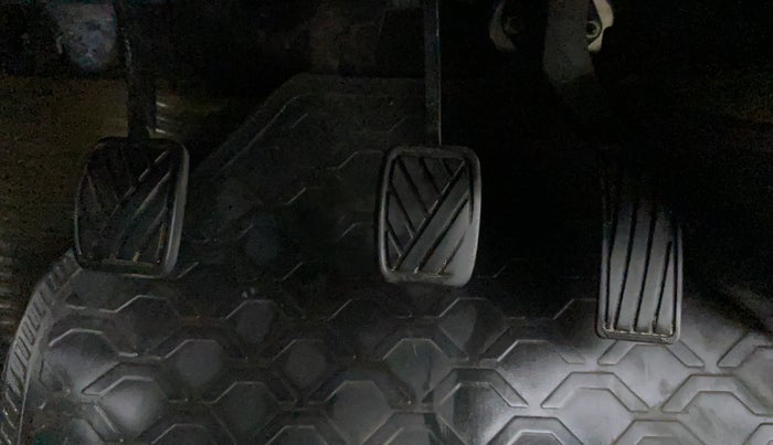 2012 Maruti Swift VDI, Diesel, Manual, 81,633 km, Pedals