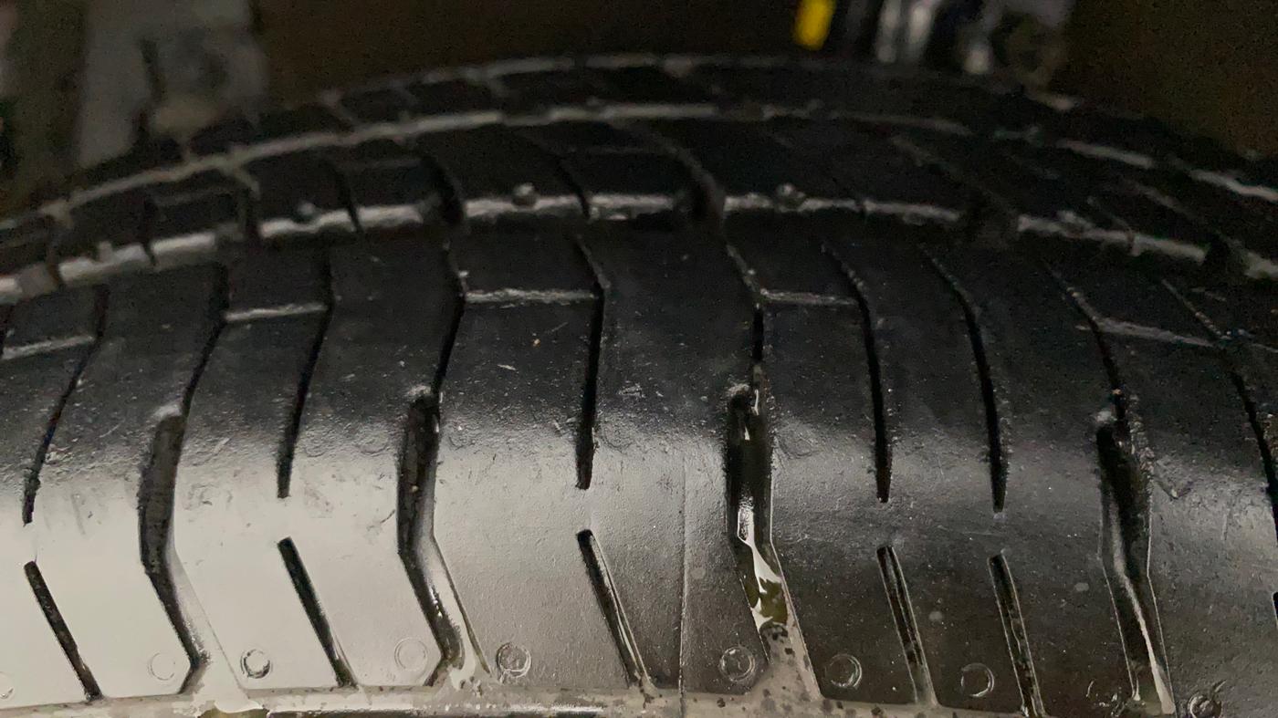 2012 Maruti Swift VDI, Diesel, Manual, 81,633 km, Left Front Tyre Tread