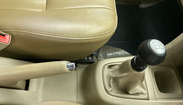 2012 Maruti Swift Dzire VDI BS IV, Diesel, Manual, 1,36,365 km, Gear Lever