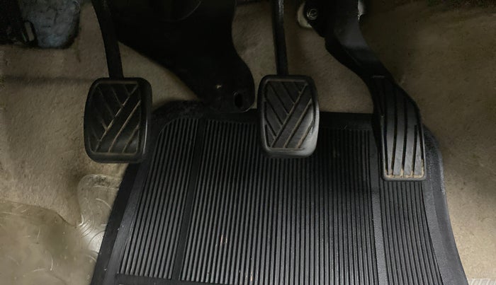 2012 Maruti Swift Dzire VDI BS IV, Diesel, Manual, 1,36,365 km, Pedals
