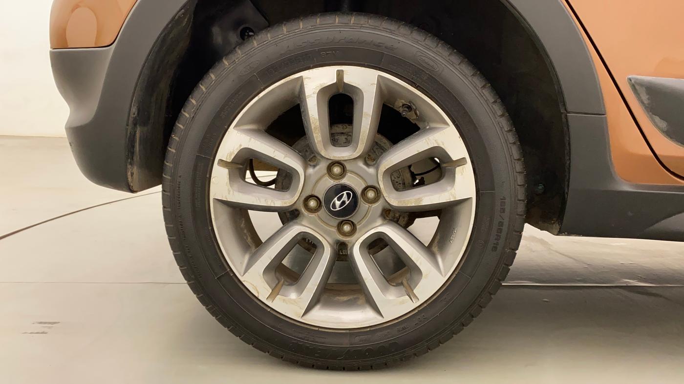 2016 Hyundai i20 Active 1.4 SX, Diesel, Manual, 45,046 km, Right Rear Wheel