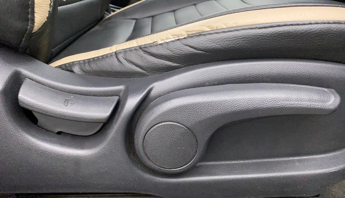 2016 Hyundai i20 Active 1.4 SX, Diesel, Manual, 45,046 km, Driver Side Adjustment Panel