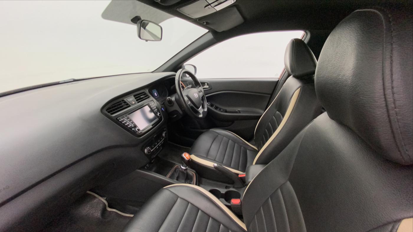 2016 Hyundai i20 Active 1.4 SX, Diesel, Manual, 45,046 km, Right Side Front Door Cabin