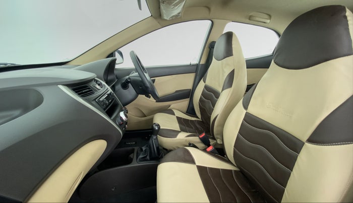 2017 Hyundai Eon ERA PLUS, Petrol, Manual, 9,454 km, Right Side Front Door Cabin