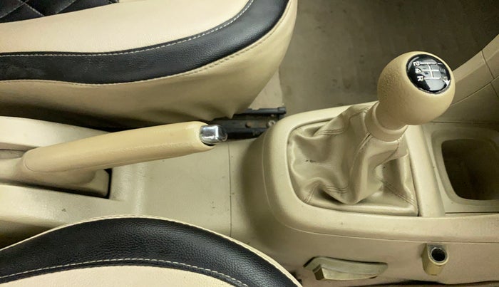 2014 Maruti Swift Dzire VXI, Petrol, Manual, 65,230 km, Gear Lever
