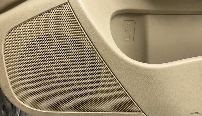 2014 Maruti Swift Dzire VXI, Petrol, Manual, 65,230 km, Speaker