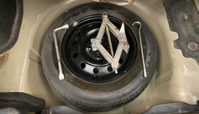 2014 Maruti Swift Dzire VXI, Petrol, Manual, 65,230 km, Spare Tyre