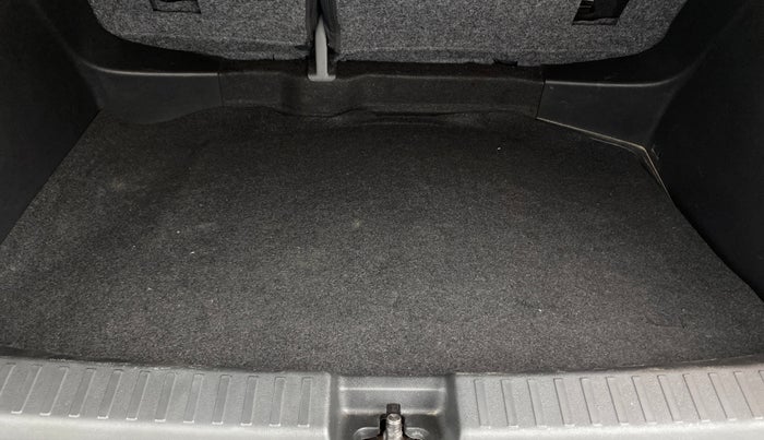 2023 Skoda KUSHAQ AMBITION 1.0L TSI AT, Petrol, Automatic, 30,383 km, Boot Inside