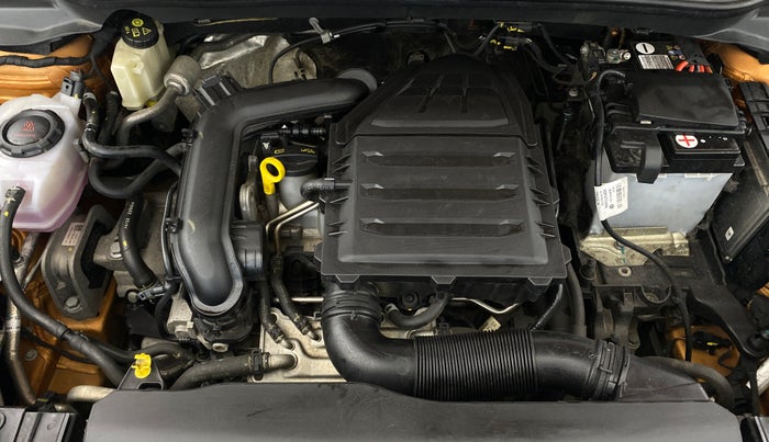 2023 Skoda KUSHAQ AMBITION 1.0L TSI AT, Petrol, Automatic, 30,383 km, Engine View