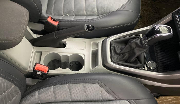 2023 Skoda KUSHAQ AMBITION 1.0L TSI AT, Petrol, Automatic, 30,383 km, Gear Lever