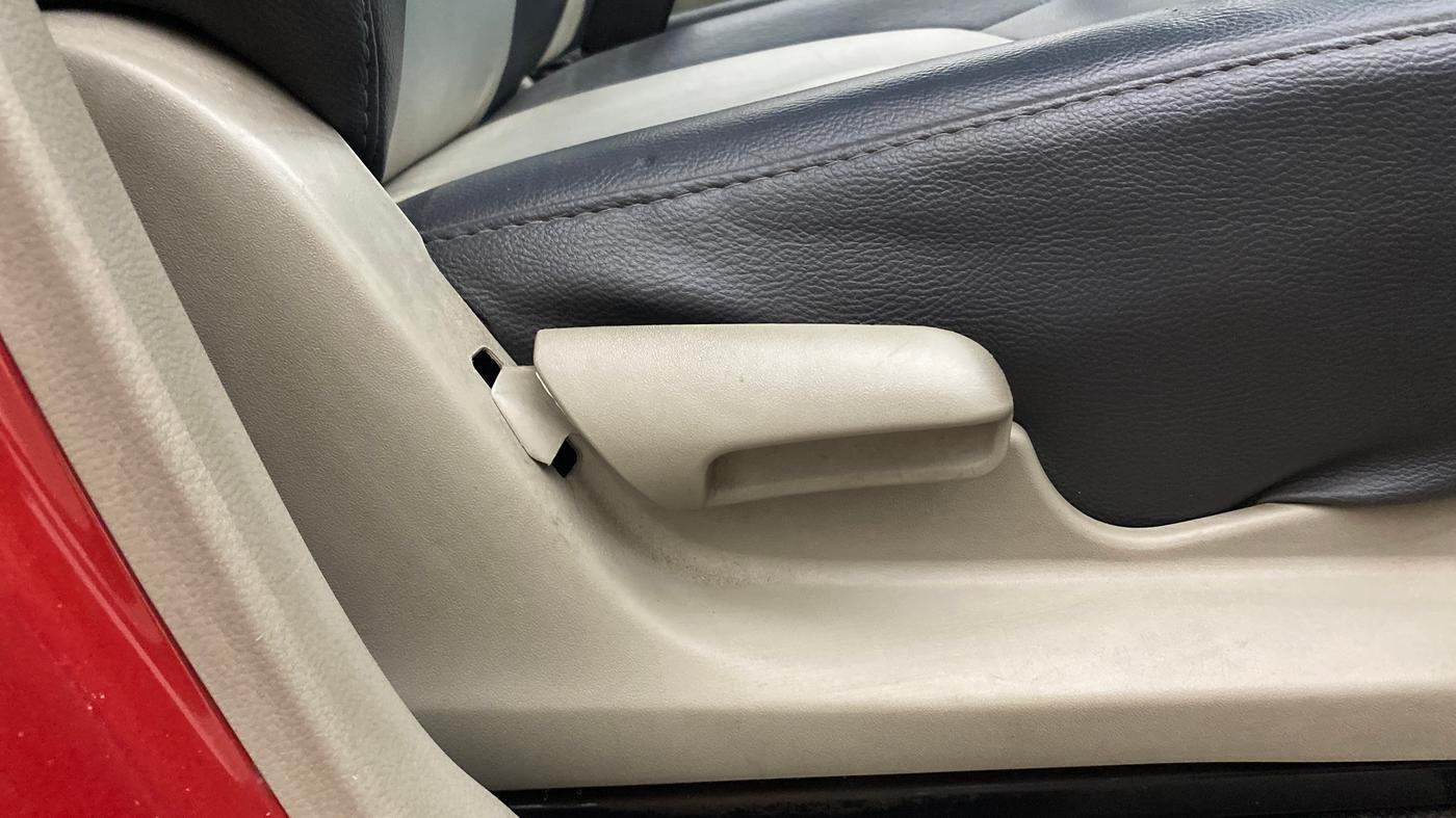 2015 Maruti Celerio ZXI AMT, Petrol, Automatic, 57,240 km, Driver Side Adjustment Panel