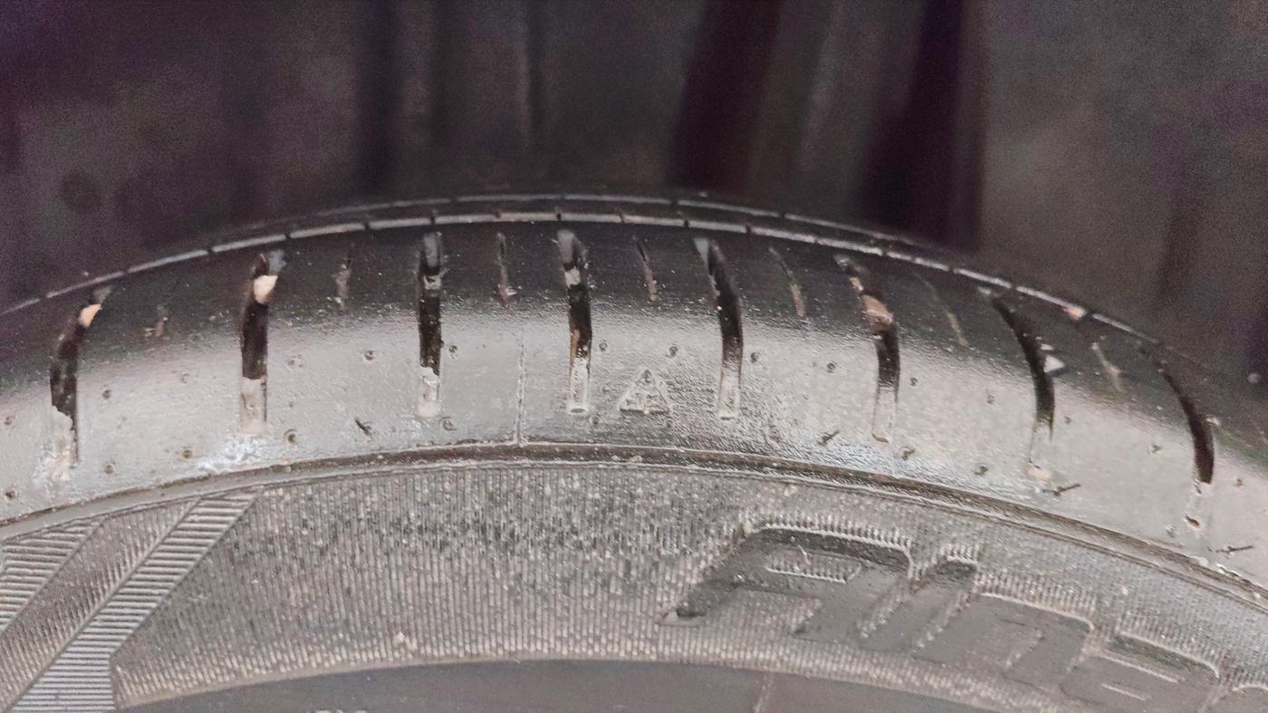 2025 Maruti Baleno ALPHA PETROL 1.2, Petrol, Manual, 33,183 km, Left Rear Tyre Tread