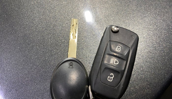 2020 Tata Tiago XZ PLUS PETROL, Petrol, Manual, 13,947 km, Key Close Up