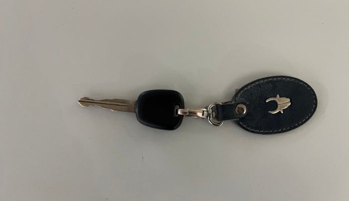 2019 Maruti Swift LXI, Petrol, Manual, 32,268 km, Key Close Up