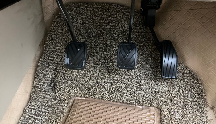 2021 Maruti Dzire LXI, Petrol, Manual, 38,336 km, Pedals