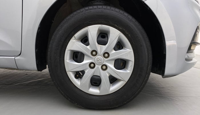 2019 Hyundai Elite i20 1.2 MAGNA PLUS VTVT, CNG, Manual, 39,808 km, Right Front Tyre