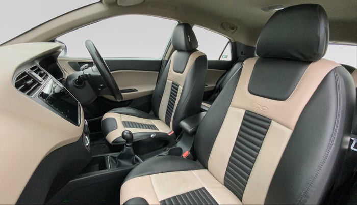 2019 Hyundai Elite i20 1.2 MAGNA PLUS VTVT, CNG, Manual, 39,808 km, Right Side Front Door Cabin View