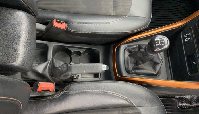 2019 Ford Ecosport TITANIUM 1.5L SPORTS(SUNROOF) DIESEL, Diesel, Manual, 1,04,043 km, Gear Lever