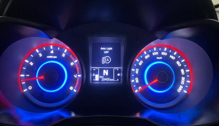 2022 Mahindra XUV300 W8 (O) 1.2 PETROL AMT, Petrol, Automatic, 20,474 km, Odometer Image