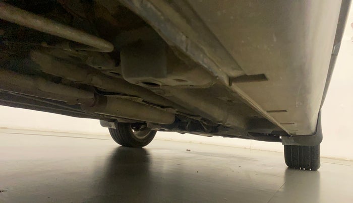 2022 Mahindra XUV300 W8 (O) 1.2 PETROL AMT, Petrol, Automatic, 20,474 km, Right Side Underbody