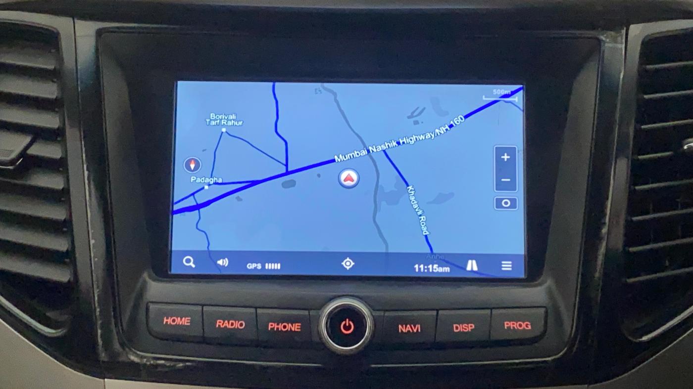 2022 Mahindra XUV300 W8 (O) 1.2 PETROL AMT, Petrol, Automatic, 20,474 km, Navigation System